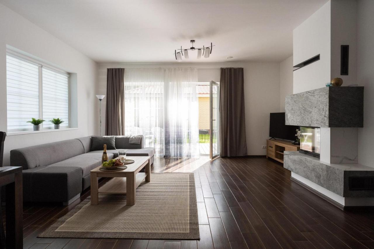 1 House Between Two Lakes فيلنيوس المظهر الخارجي الصورة